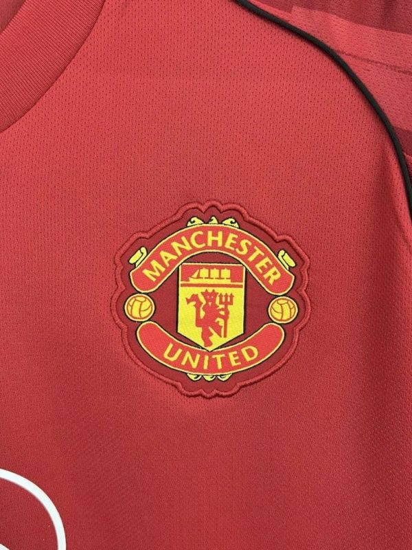 Manchester United 2025/26 away jersey in bold alternate colors