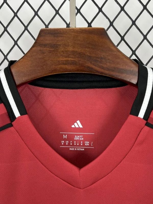 Back view of the Manchester United 25/26 jersey teehub new manchester united jersey