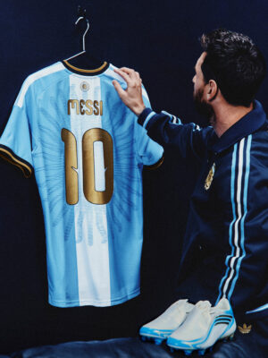 π¦π·π Messi Farewell Jersey 2026 | Premium Edition 12 Messi Farewell Jersey 2026 Premium Edition in regular fit with stand-up collar and full closure zipper.